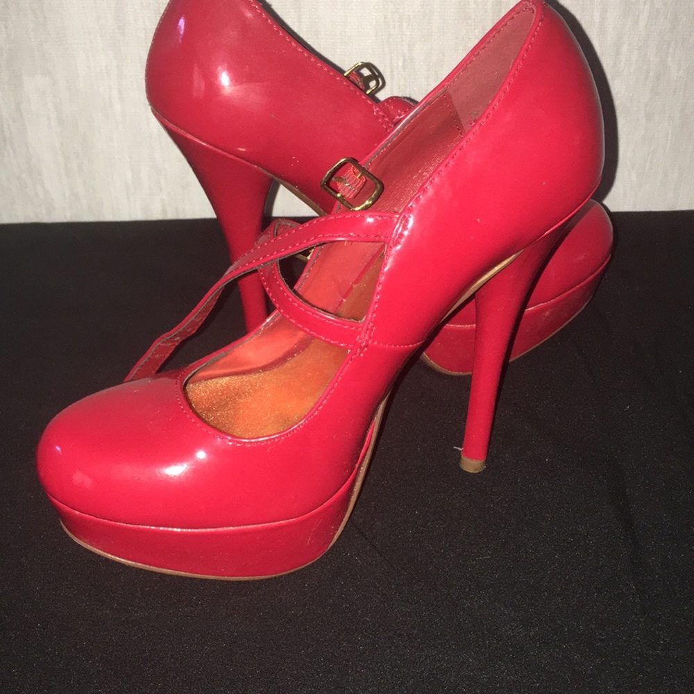 Red High Heels 👠